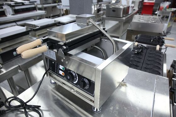 디지털 패널과 온도 조절을 갖춘 편리한 상업용 타이야키 와플 메이커
